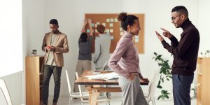 认真听可以改善社会智力 认真听