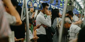 情绪调节干预措施