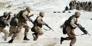 军事生活中的韧性很重要,保护因素也有帮助。 保护因素与韧性