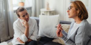 自我披露的风险