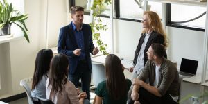 最佳团体咨询干预 团体咨询师