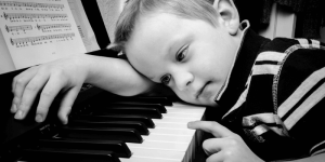 继续学习一种不喜欢的乐器 沉没成本谬误的例子