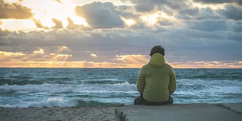 艾伯特·埃利斯的ABC模型在认知行为疗法中的亮点