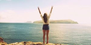 自我调节对幸福感的重要性 人在海滩上 - 为什么自我调节对幸福感很重要