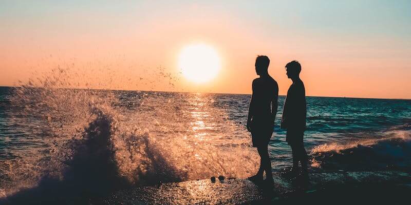 无条件积极关注在心理学中的含义：定义 + 7 示例和技巧