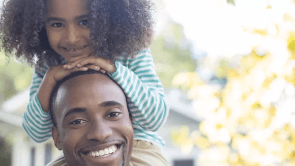 以无条件积极关注进行育儿（+ 技巧）