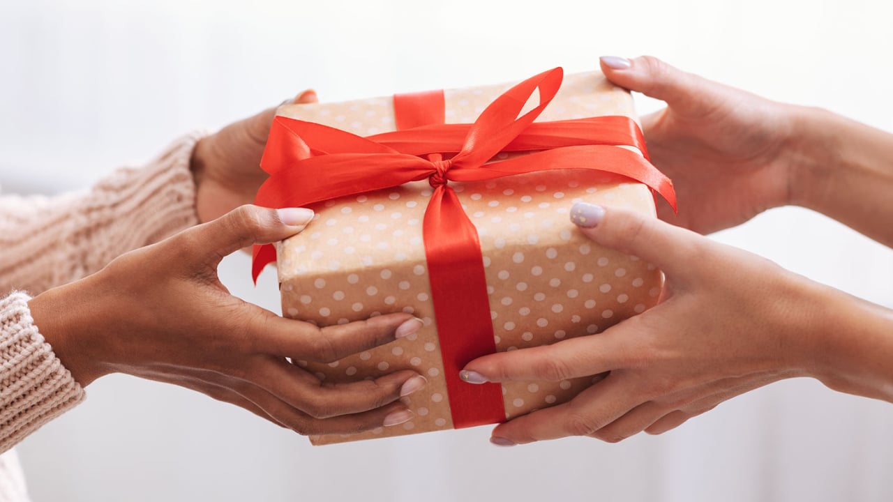 接受礼物的爱的语言对关系意味着什么