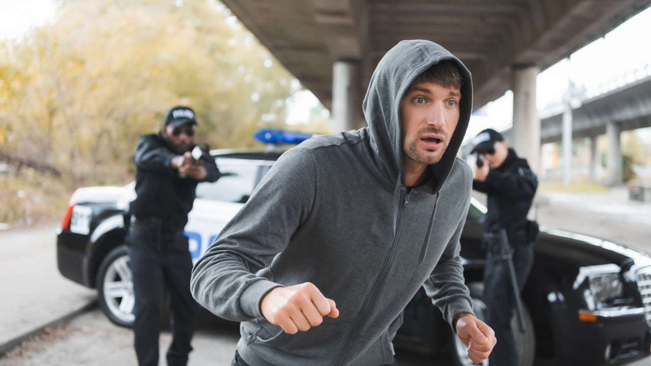 再犯：定义、原因与案例